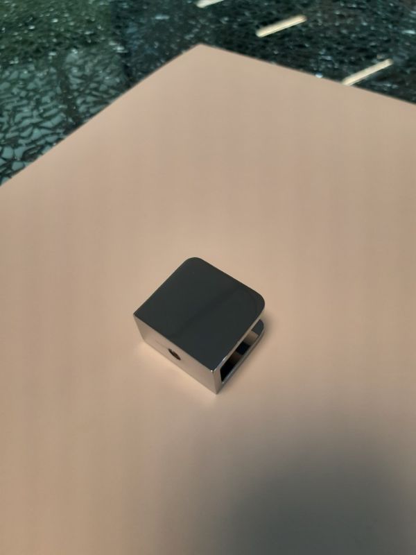Hylleholder, blank
